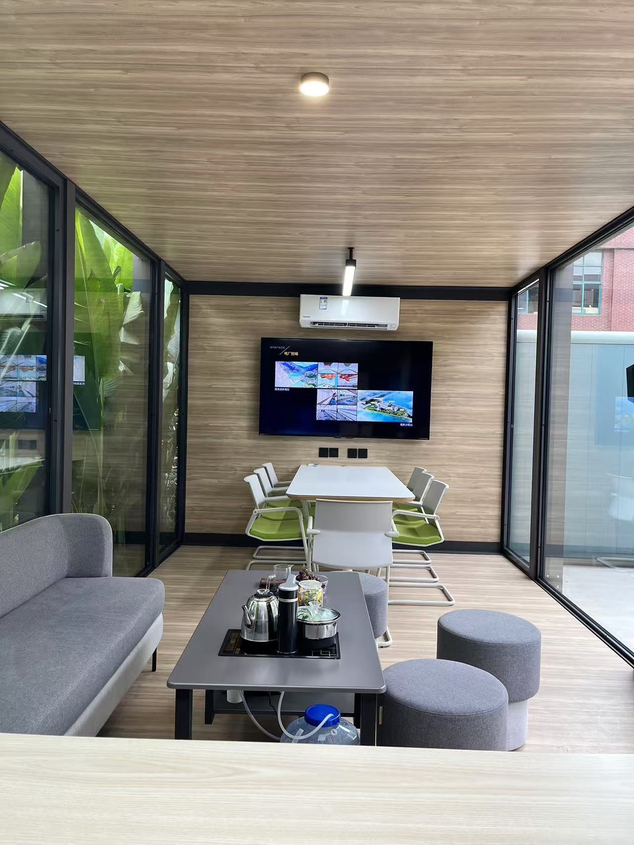 8m Studio - Elsewhere Pods