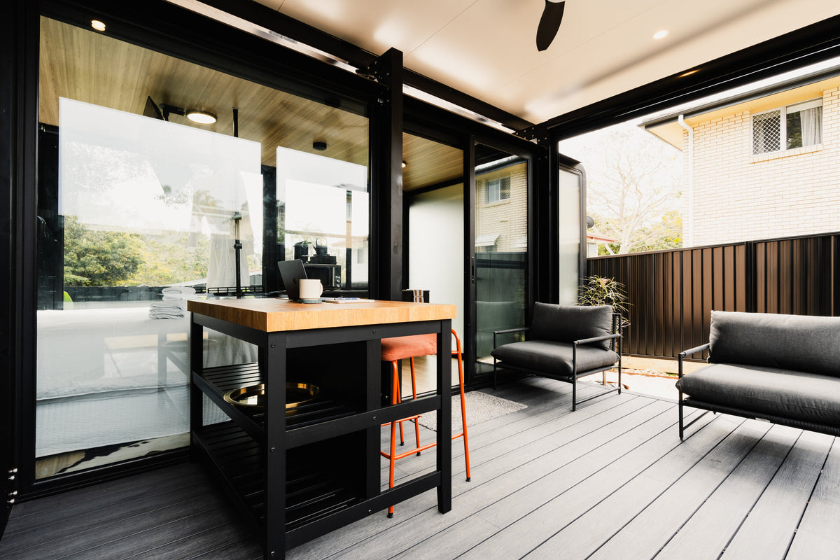 Margate, Queensland 6M THOW with Deck